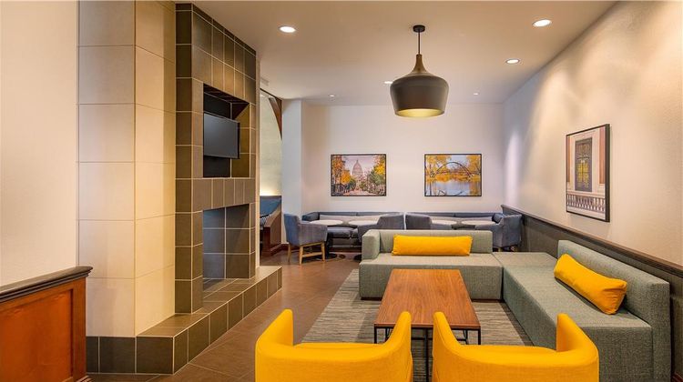 Hyatt Place Madison/Downtown Lobby