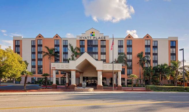 Hyatt Place Ontario/Rancho Cucamonga Exterior