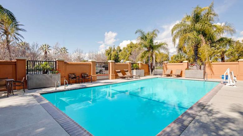 <b>Hyatt Place Ontario/Rancho Cucamonga Pool</b>. Images powered by <a href="https://iceportal.shijigroup.com/" title="IcePortal" target="_blank">IcePortal</a>.