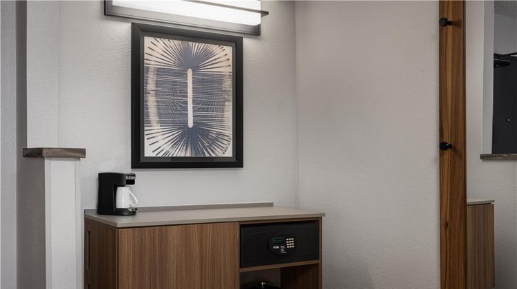 Hyatt Place Orlando Airport Room