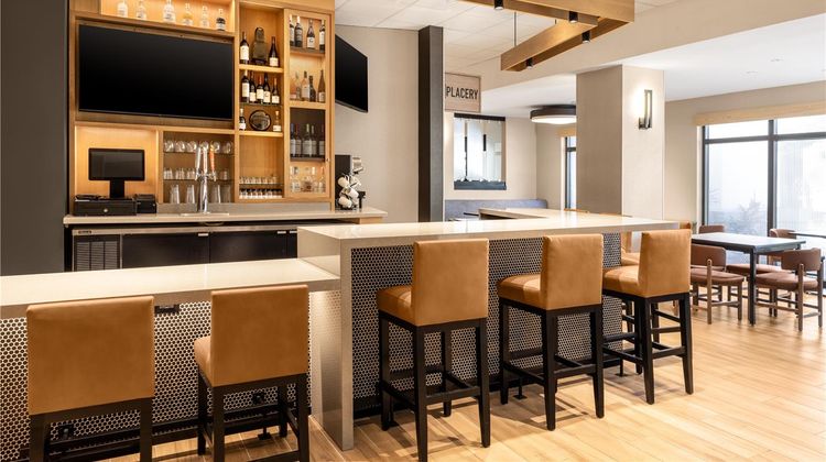Hyatt Place Orlando Airport Restaurant