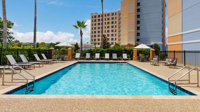 <b>Hyatt Place Orlando/Universal Pool</b>. Images powered by <a href="https://iceportal.shijigroup.com/" title="IcePortal" target="_blank">IcePortal</a>.