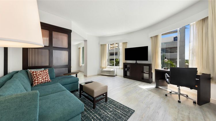 Hyatt Place West Palm Beach Suite