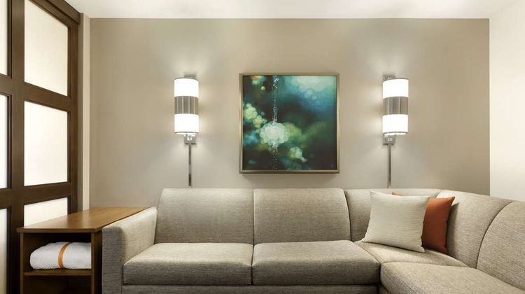 Hyatt Place Portland Airport Room