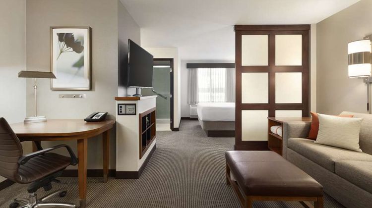 Hyatt Place Portland Airport Room