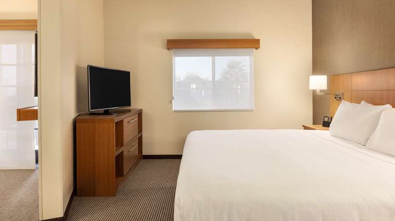 <b>Hyatt Place Phoenix/Chandler-Fashion Ctr Room</b>. Images powered by <a href="https://iceportal.shijigroup.com/" title="IcePortal" target="_blank">IcePortal</a>.