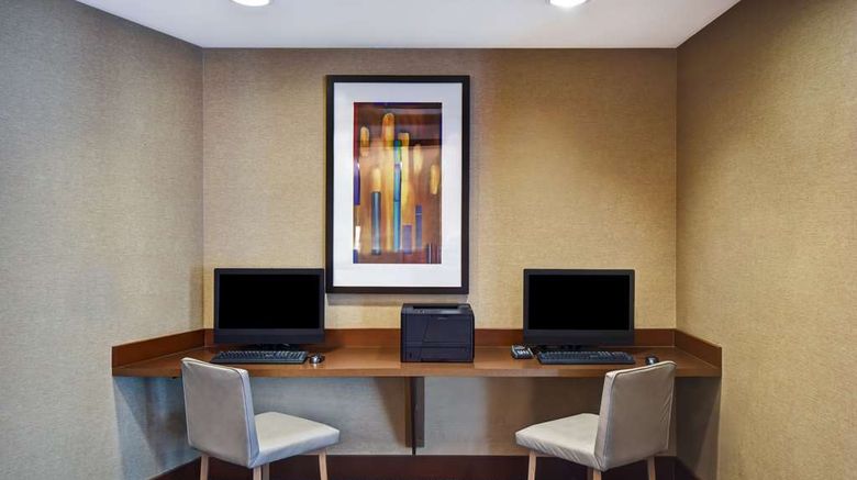 <b>Hyatt Place Phoenix/Gilbert Lobby</b>. Images powered by <a href="https://iceportal.shijigroup.com/" title="IcePortal" target="_blank">IcePortal</a>.