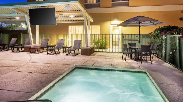 <b>Hyatt Place Phoenix/Mesa Pool</b>. Images powered by <a href="https://iceportal.shijigroup.com/" title="IcePortal" target="_blank">IcePortal</a>.