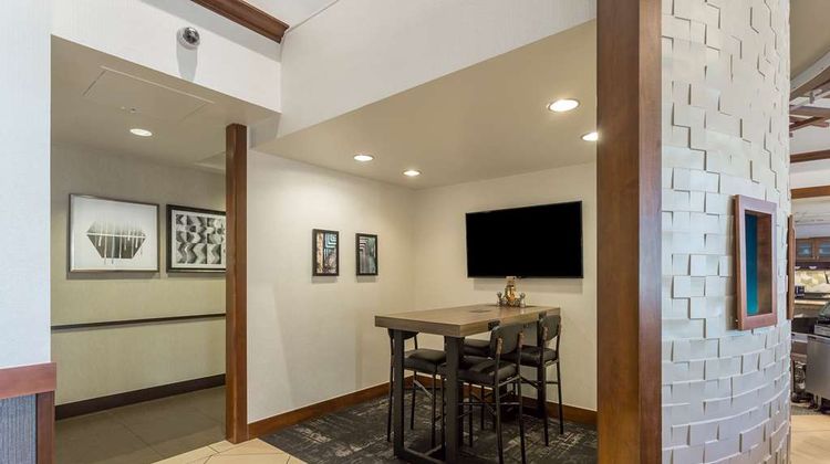 Hyatt Place Phoenix - North Lobby