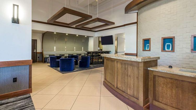 Hyatt Place Phoenix - North Lobby
