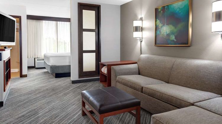 Hyatt Place Pittsburgh Airport Room