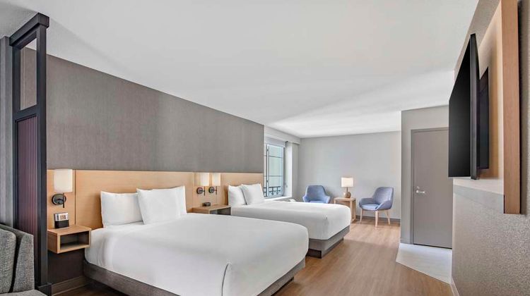 Hyatt Place Riverside Downtown Room
