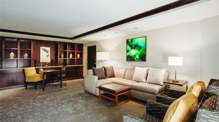 Hyatt Place Raleigh West/RBC Center Suite