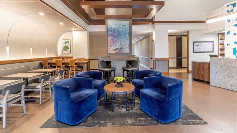 <b>Hyatt Place Richmond/Arboretum Lobby</b>. Images powered by <a href="https://iceportal.shijigroup.com/" title="IcePortal" target="_blank">IcePortal</a>.