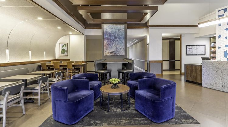Hyatt Place Richmond/Arboretum Lobby
