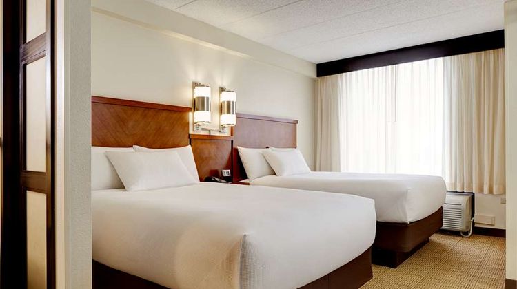 Hyatt Place Richmond Airport Room