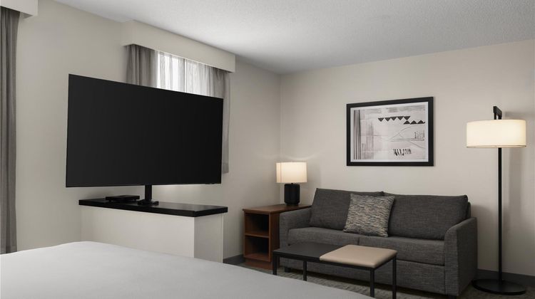 Hyatt Select Richmond Airport Room
