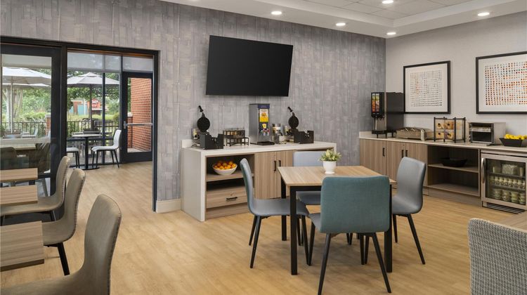 Hyatt Select Richmond Airport Restaurant