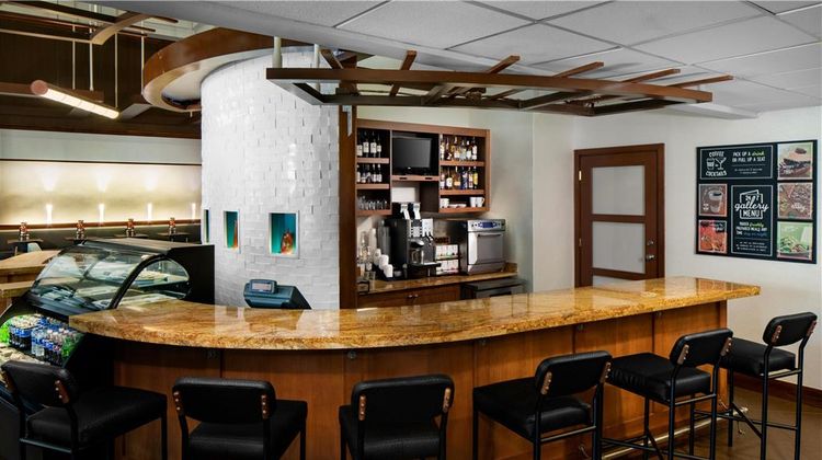 Hyatt Place Roa Arpt Valley View Mall Lobby