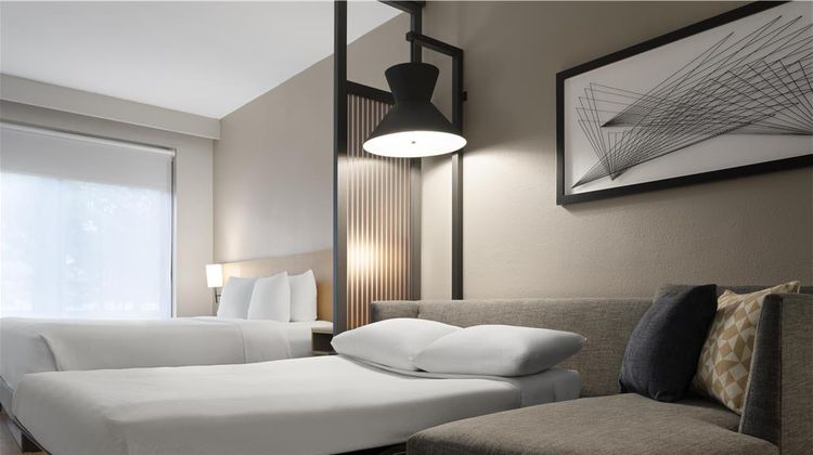 Hyatt Place Roa Arpt Valley View Mall Room