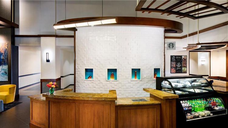 Hyatt Place Roa Arpt Valley View Mall Lobby