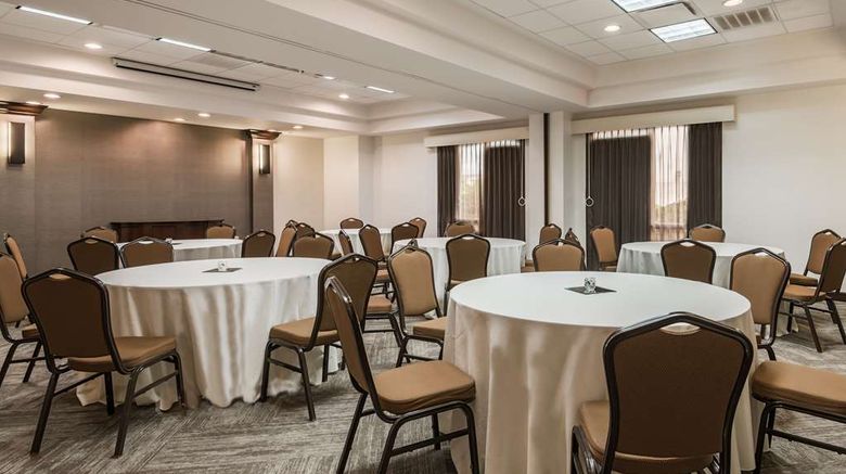 <b>Hyatt Place Rogers Bentonville Meeting</b>. Images powered by <a href="https://iceportal.shijigroup.com/" title="IcePortal" target="_blank">IcePortal</a>.