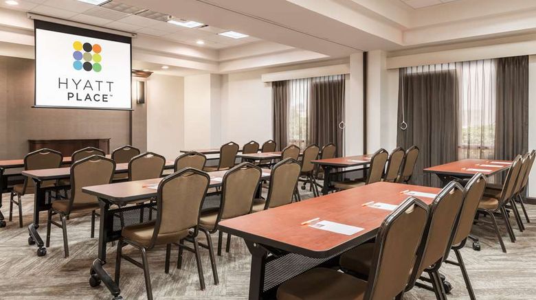 <b>Hyatt Place Rogers Bentonville Meeting</b>. Images powered by <a href="https://iceportal.shijigroup.com/" title="IcePortal" target="_blank">IcePortal</a>.
