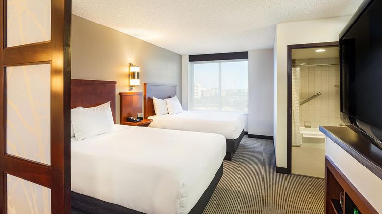 <b>Hyatt Place Sacramento Roseville Room</b>. Images powered by <a href="https://iceportal.shijigroup.com/" title="IcePortal" target="_blank">IcePortal</a>.