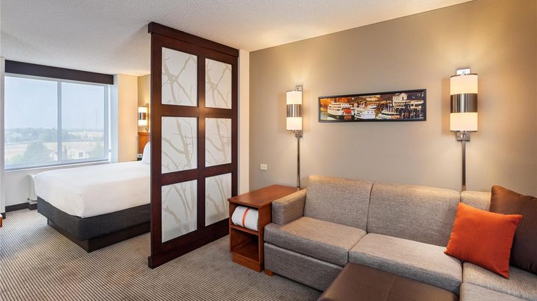 <b>Hyatt Place Sacramento Roseville Room</b>. Images powered by <a href="https://iceportal.shijigroup.com/" title="IcePortal" target="_blank">IcePortal</a>.