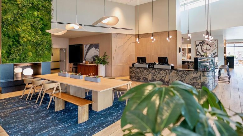 <b>Hyatt Place Sacramento Roseville Lobby</b>. Images powered by <a href="https://iceportal.shijigroup.com/" title="IcePortal" target="_blank">IcePortal</a>.
