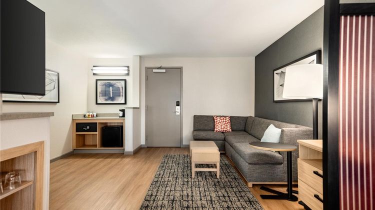 Hyatt Place Santa Fe Room