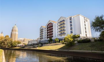 Hyatt Place San Antonio Riverwalk
