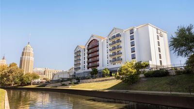 Hyatt Place San Antonio Riverwalk