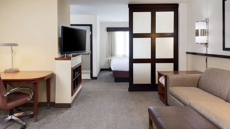 <b>Hyatt Place South Bend Mishawaka Room</b>. Images powered by <a href="https://iceportal.shijigroup.com/" title="IcePortal" target="_blank">IcePortal</a>.