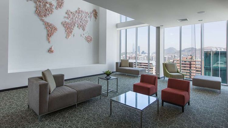 Hyatt Place Vitacura Lobby