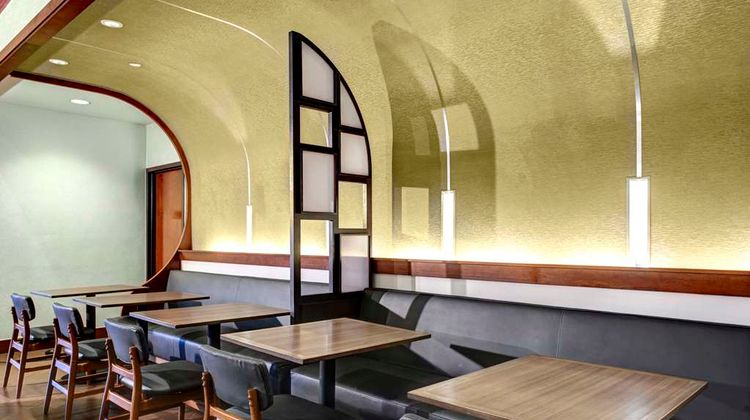 Hyatt Place Louisville East Restaurant