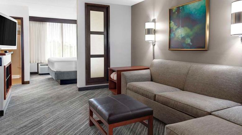 <b>Hyatt Place Louisville East Room</b>. Images powered by <a href="https://iceportal.shijigroup.com/" title="IcePortal" target="_blank">IcePortal</a>.