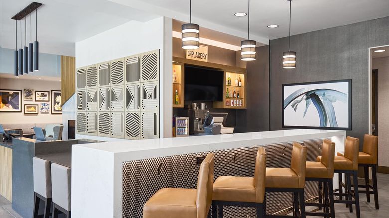 <b>Hyatt Place Salt Lake City / Downtown Restaurant</b>. Images powered by <a href="https://iceportal.shijigroup.com/" title="IcePortal" target="_blank">IcePortal</a>.