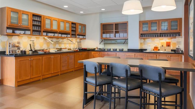 Hyatt Place UC Davis Restaurant