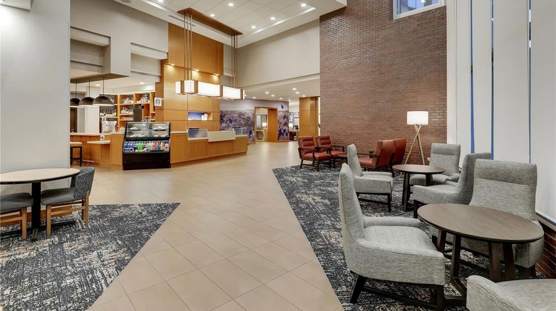 <b>Hyatt Place St Louis/Chesterfield Lobby</b>. Images powered by <a href="https://iceportal.shijigroup.com/" title="IcePortal" target="_blank">IcePortal</a>.