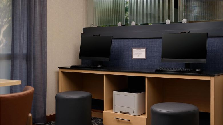 <b>Hyatt Place Tampa Airport Westshore Lobby</b>. Images powered by <a href="https://iceportal.shijigroup.com/" title="IcePortal" target="_blank">IcePortal</a>.