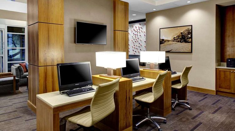 Hyatt Place Columbus Lobby