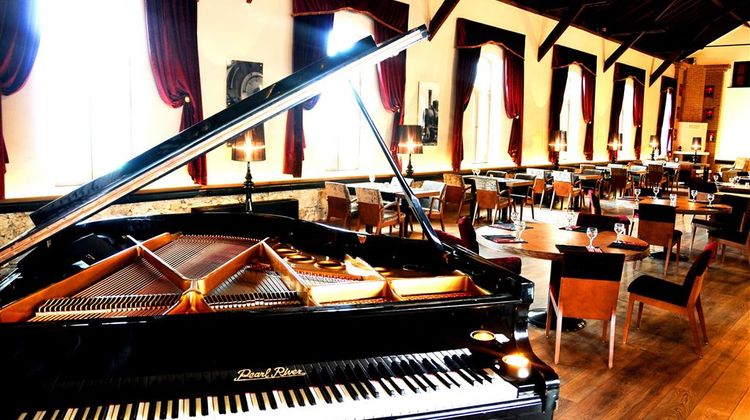 Montania Special Class Hotel Restaurant