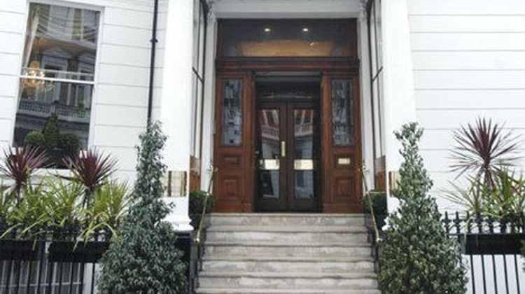 Strathmore Hotel Exterior