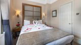 <b>Strathmore Hotel Room</b>. Images powered by <a href="https://iceportal.shijigroup.com/" title="IcePortal" target="_blank">IcePortal</a>.