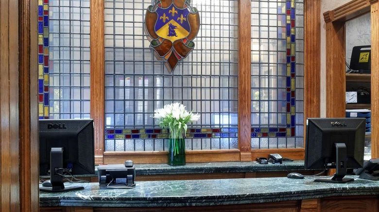 <b>Strathmore Hotel Lobby</b>. Images powered by <a href="https://iceportal.shijigroup.com/" title="IcePortal" target="_blank">IcePortal</a>.