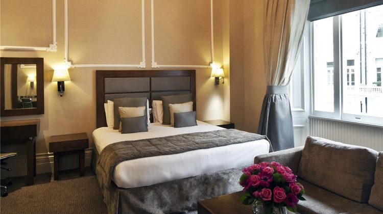 Strathmore Hotel Room