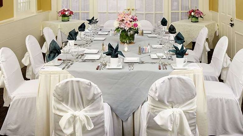<b>Concord's Colonial Inn Meeting</b>. Images powered by <a href="https://iceportal.shijigroup.com/" title="IcePortal" target="_blank">IcePortal</a>.