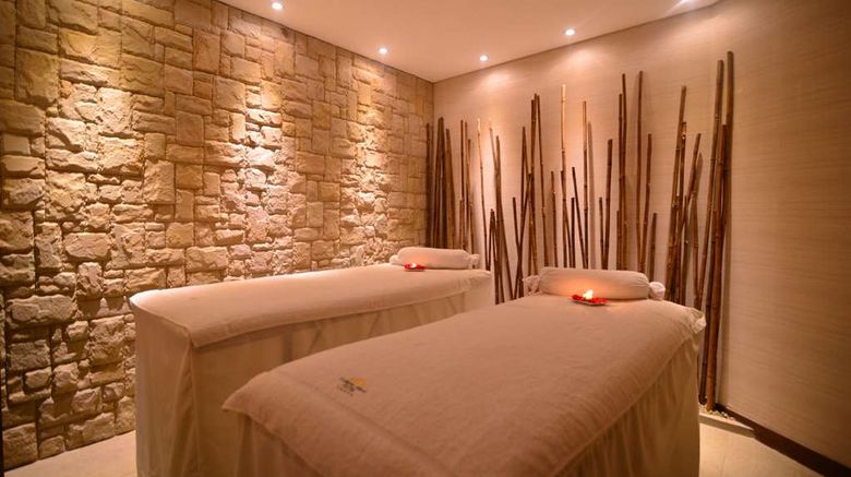 <b>Hotel Camino Real Spa</b>. Images powered by <a href="https://iceportal.shijigroup.com/" title="IcePortal" target="_blank">IcePortal</a>.