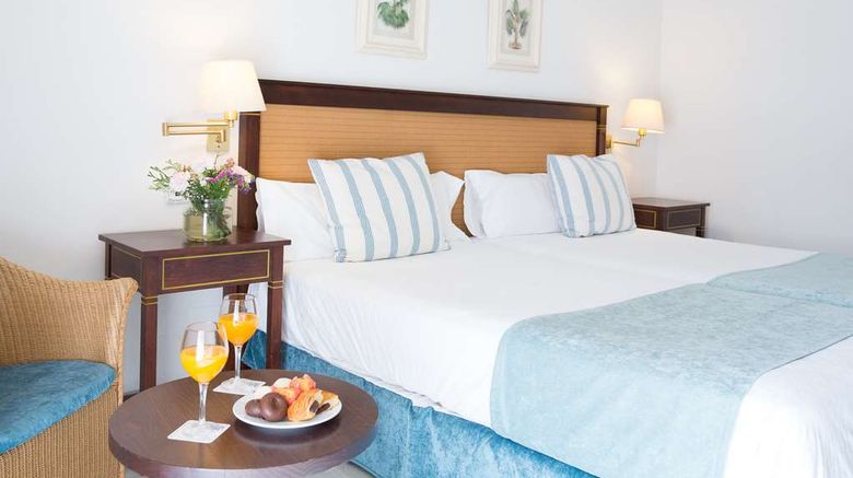 <b>Hotel Guadacorte Park Room</b>. Images powered by <a href="https://iceportal.shijigroup.com/" title="IcePortal" target="_blank">IcePortal</a>.